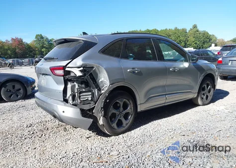 2023 Ford Escape St-Line z USA, uszkodzony, nr VIN 1FMCU9MN9PUA71353